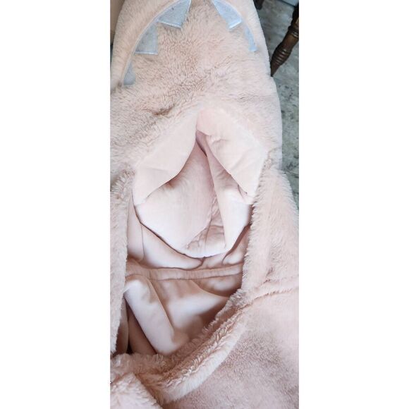 So cute! Dinosaur hooded plush blanket wrap for kids. Super soft. Pillowfort - Picture 6 of 14